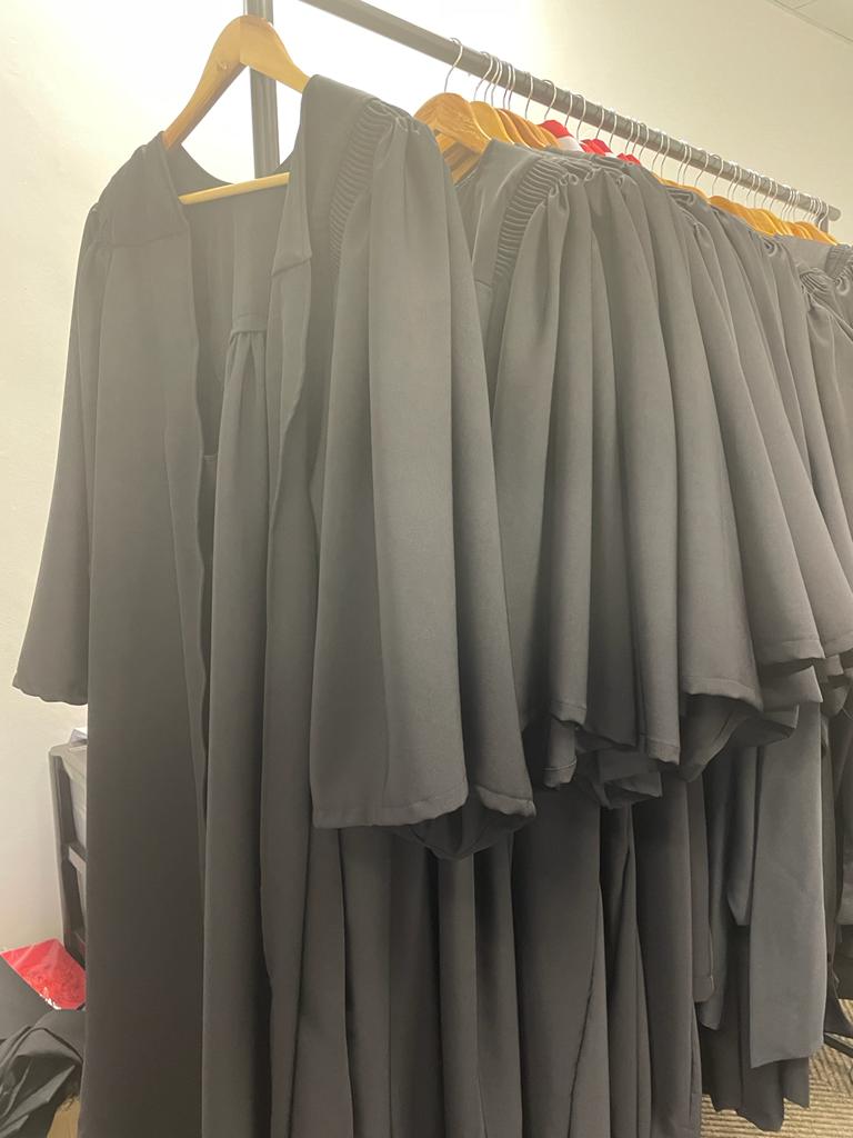 Used graduation gowns outlet for sale