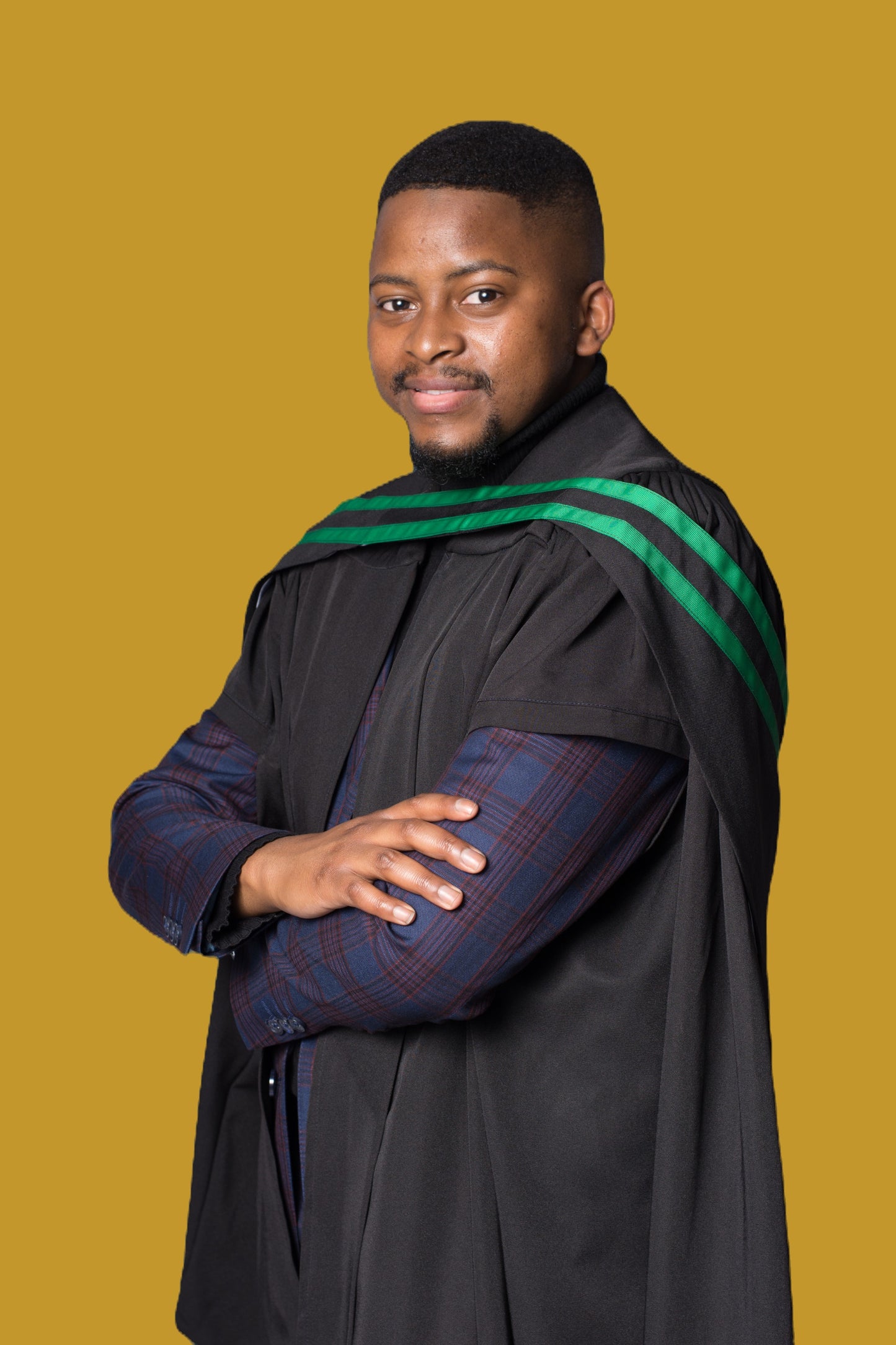 Hire: University of Cape Town (UCT) Graduation Set